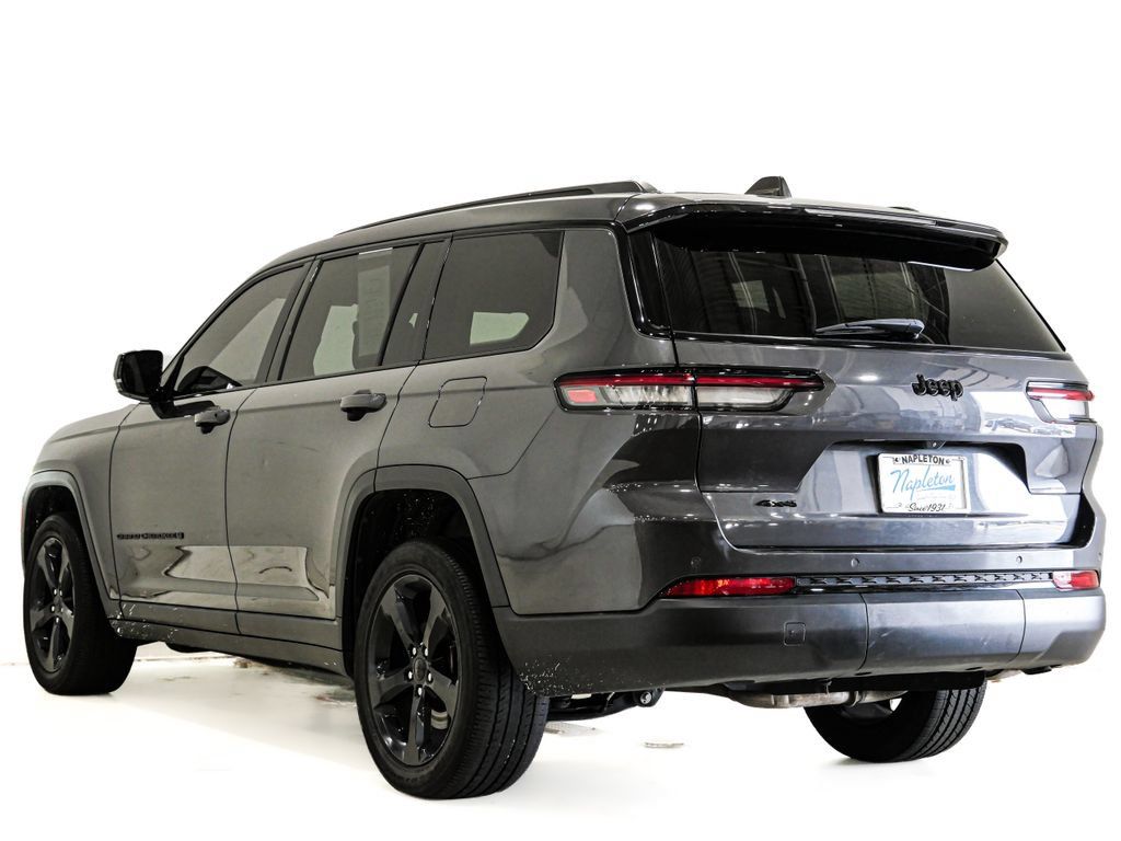 Used 2023 Jeep Grand Cherokee L Laredo AWD/4WD image 7