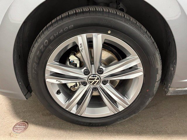 Used 2024 Volkswagen Jetta SE FWD image 28