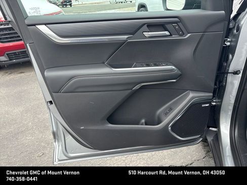 New 2026 GMC Acadia Elevation w/ Elevation Premium Package FWD image 13