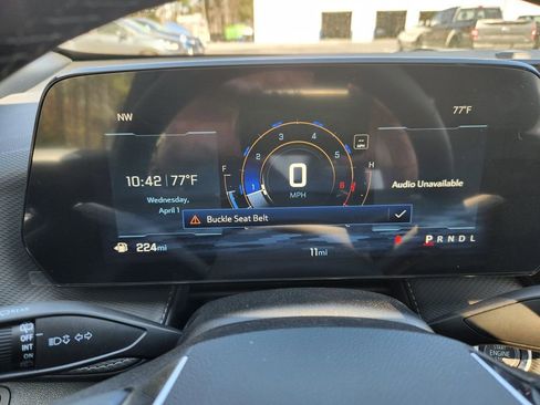 New 2026 Chevrolet Equinox LT w/ Convenience Package II image 18