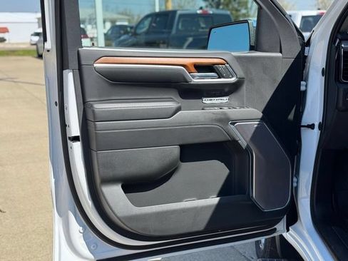 Used 2022 GMC Sierra 1500 Denali w/ Denali Reserve Package AWD/4WD image 9