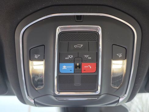 Used 2024 Jeep Grand Cherokee L Limited w/ Black Appearance Package image 29