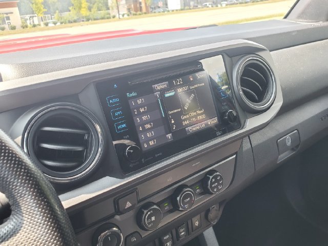 Used 2019 Toyota Tacoma TRD Sport AWD/4WD image 25