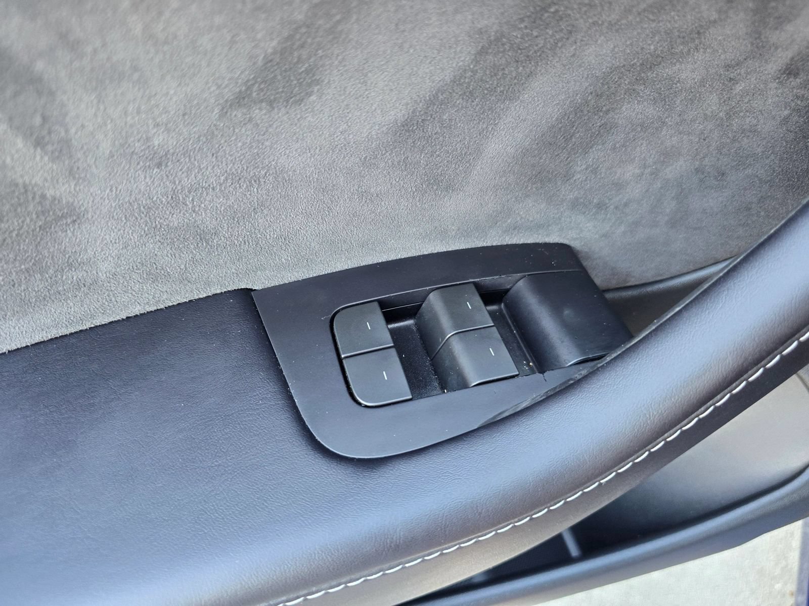 Used 2023 Tesla Model 3 Standard Range RWD image 25