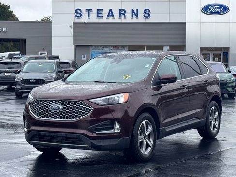 Used 2023 Ford Edge SEL w/ Convenience Package image 2