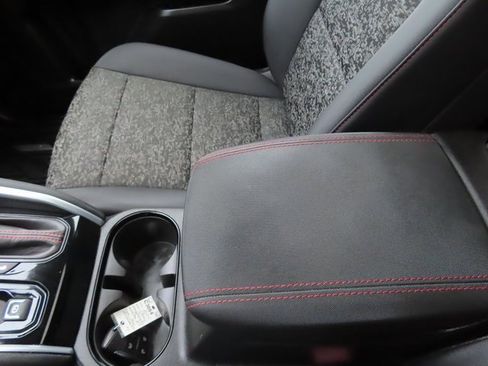 Used 2024 Chevrolet Colorado Z71 w/ Z71 Convenience Package 2 image 37