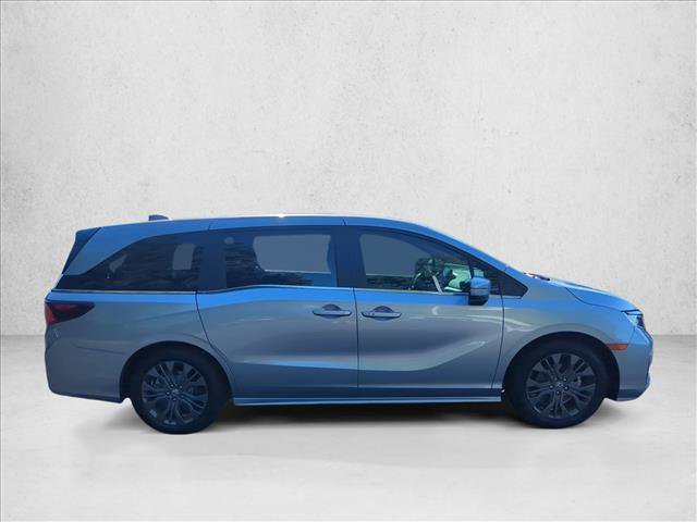 Certified 2026 Honda Odyssey Touring image 4