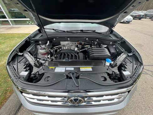 Certified 2023 Volkswagen Atlas SE image 25