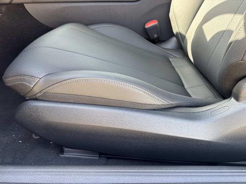 New 2026 Mercedes-Benz CLE 300 4MATIC Coupe image 9