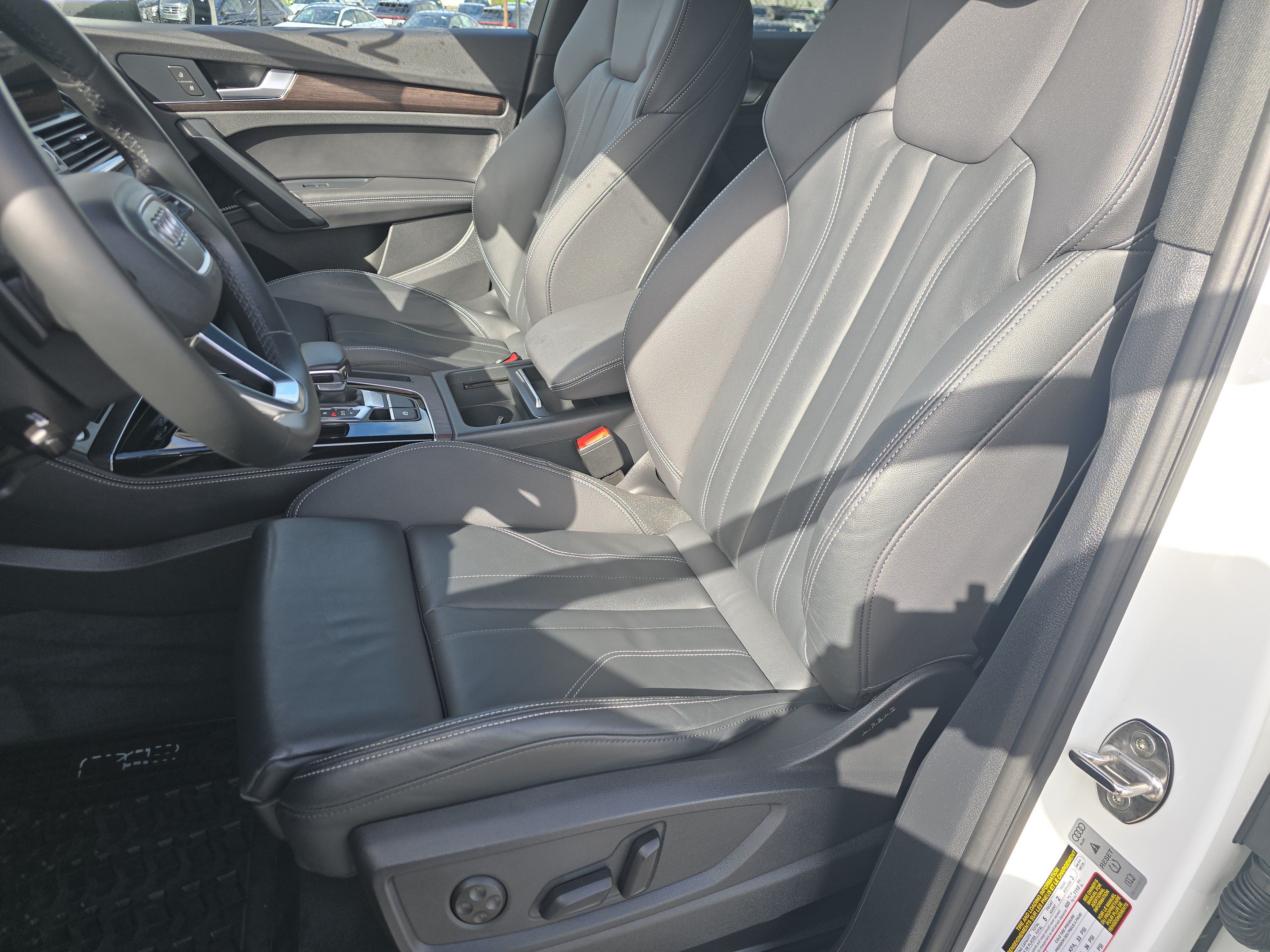 Certified 2022 Audi Q5 2.0T Premium Plus w/ Premium Plus Package AWD/4WD image 22