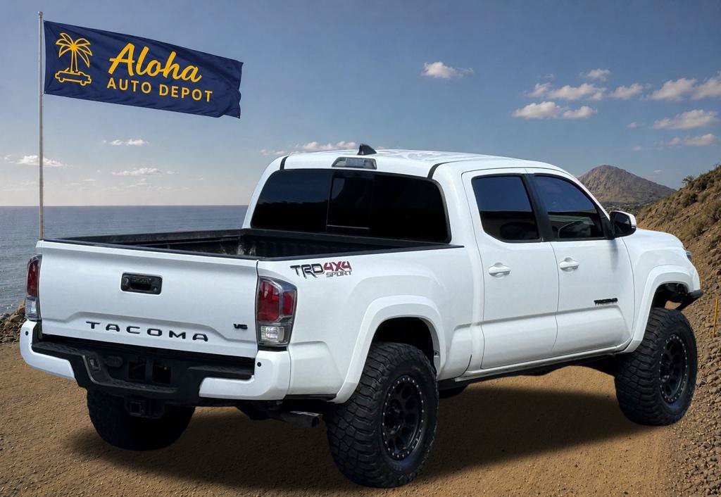 Used 2022 Toyota Tacoma TRD Sport w/ Technology Package AWD/4WD image 5
