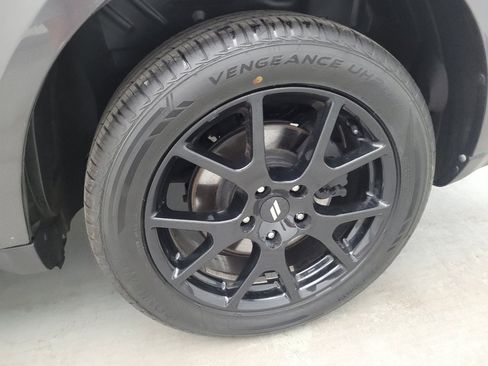 Used 2018 Dodge Journey SXT w/ Premium Group FWD image 31