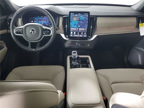 Certified 2026 Volvo XC90 B6 Plus w/ Protection Package Premier AWD/4WD image 15