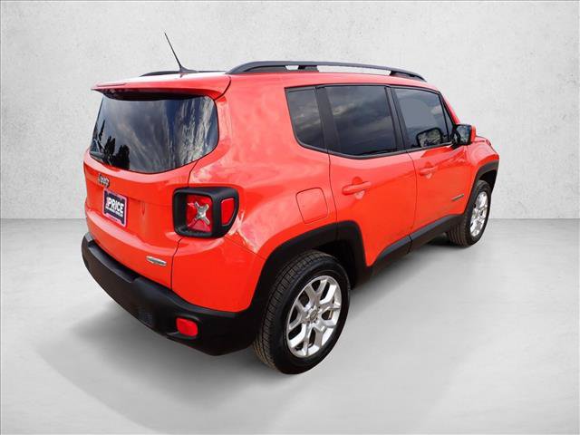 Used 2017 Jeep Renegade Latitude w/ Cold Weather Group AWD/4WD image 4