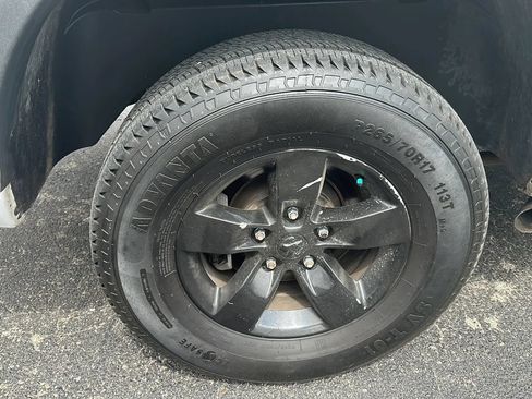 Used 2012 RAM 1500 Classic SLT AWD/4WD image 25