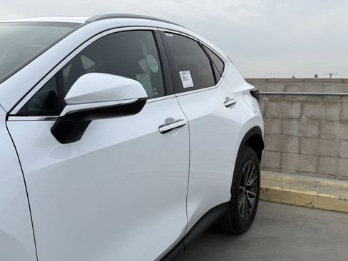 New 2026 Lexus NX 350 AWD image 9