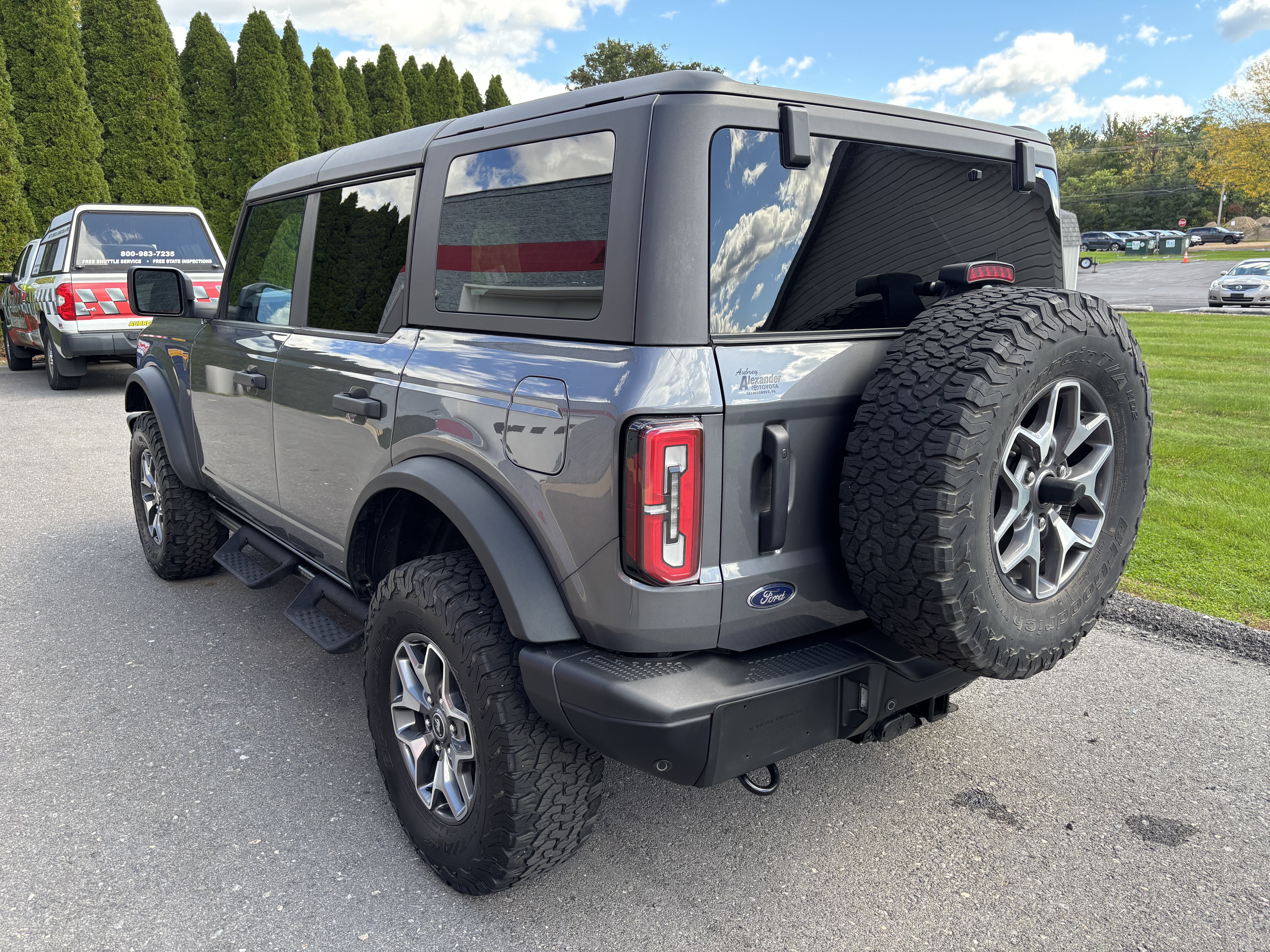 Used 2023 Ford Bronco Badlands AWD/4WD image 6