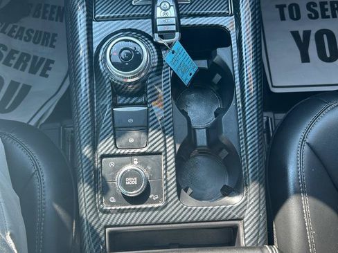 Used 2024 Ford Explorer XLT w/ Equipment Group 202A AWD/4WD image 18