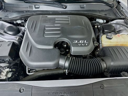 Used 2016 Dodge Charger SE w/ Popular Equipment Group RWD image 30