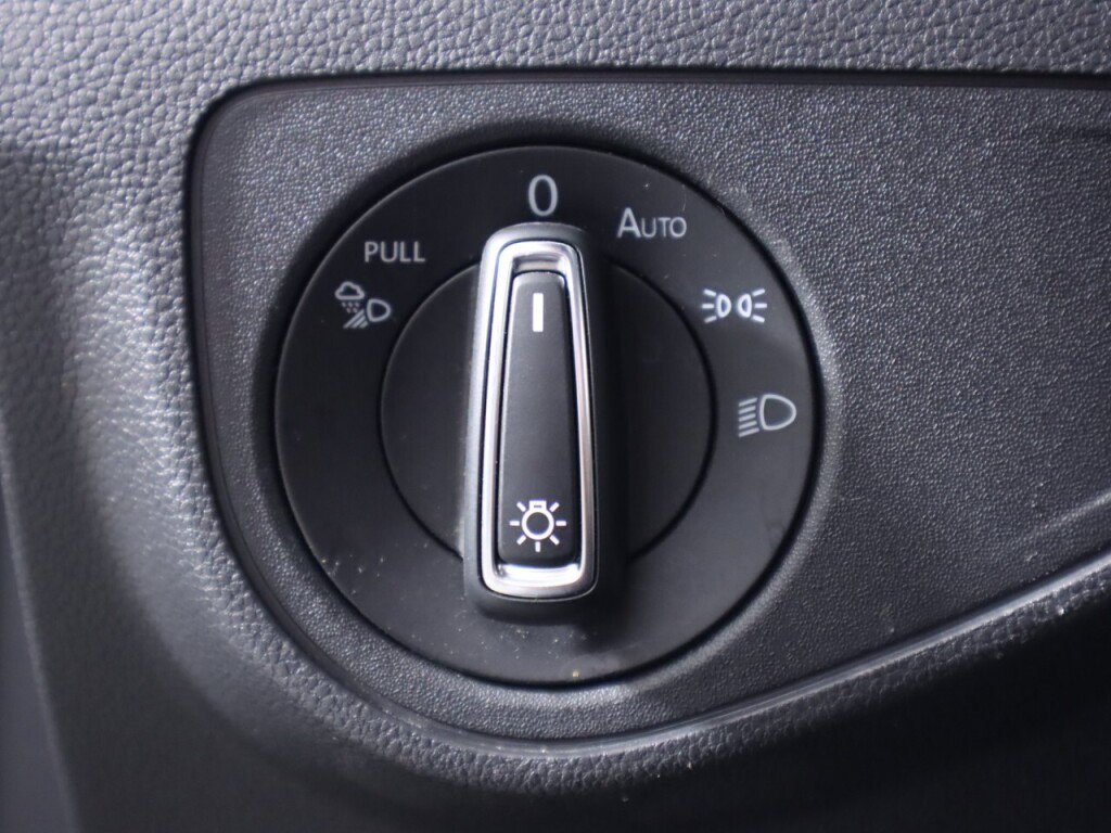 Used 2021 Volkswagen Atlas Cross Sport SEL AWD/4WD image 10