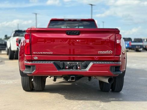 Used 2024 Chevrolet Silverado 3500 High Country image 7