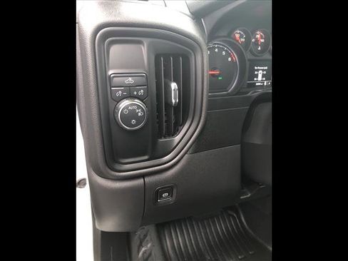 Used 2020 Chevrolet Silverado 1500 W/T w/ WT Fleet Convenience Package image 8