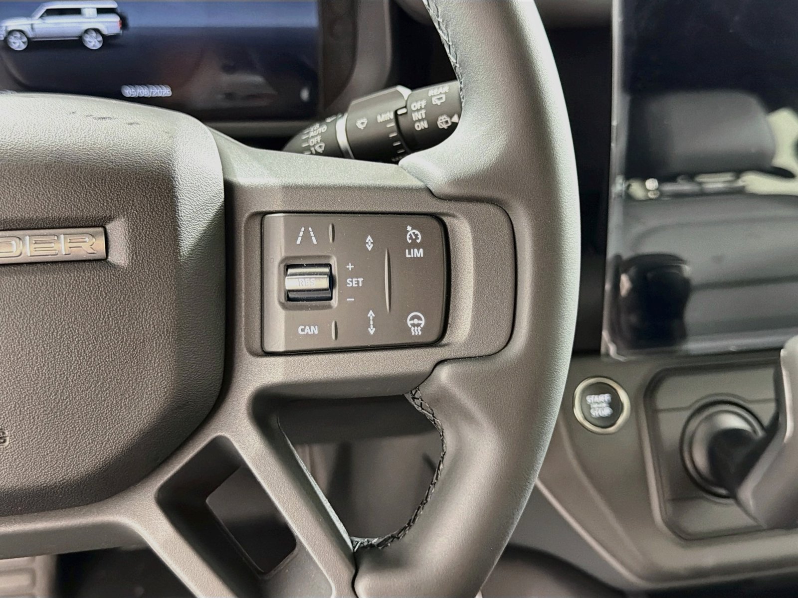New 2026 Land Rover Defender 130 X-Dynamic SE AWD/4WD image 13