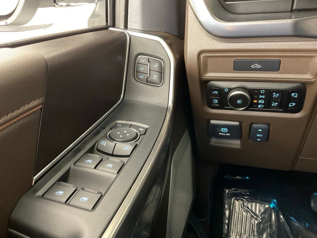 New 2026 Ford F150 King Ranch w/ Equipment Group 601A High AWD/4WD image 21