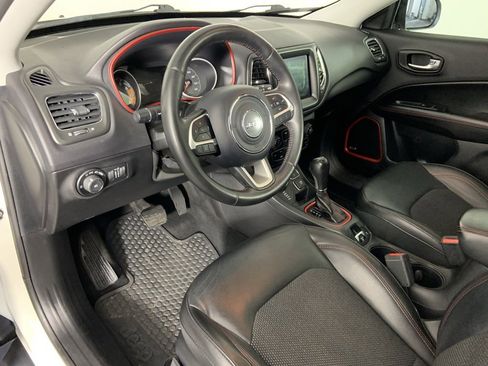 Used 2018 Jeep Compass Trailhawk w/ Navigation Group image 29