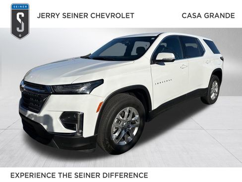 Used 2023 Chevrolet Traverse LS w/ Safety Package image 1