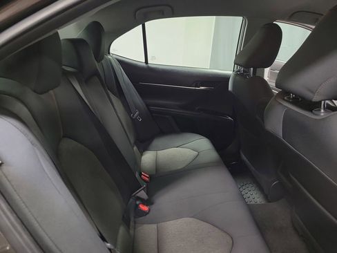 Used 2020 Toyota Camry LE image 20