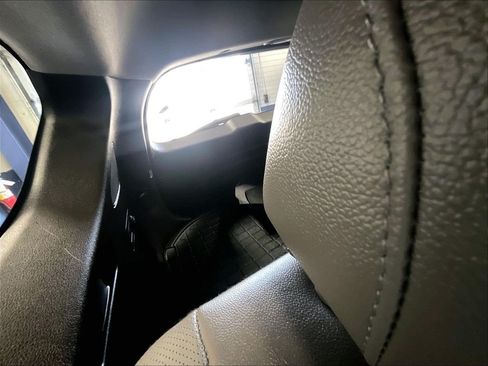 Used 2020 Hyundai Santa Fe Limited AWD/4WD image 17