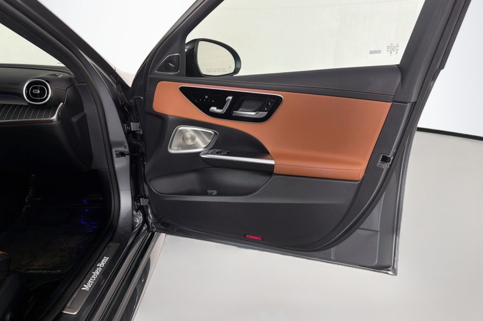 Used 2024 Mercedes-Benz C 300 Sedan image 26