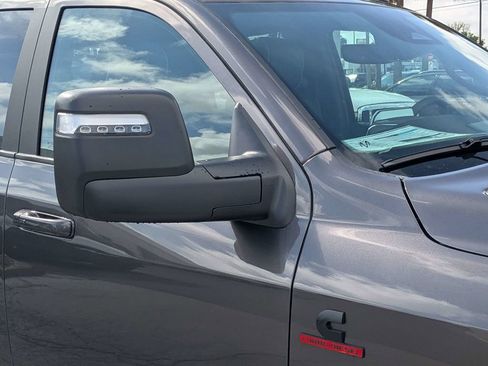New 2026 RAM 2500 Laramie AWD/4WD image 10
