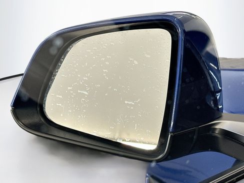 Used 2020 Tesla Model Y Long Range image 16