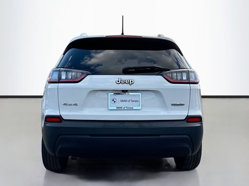 Used 2019 Jeep Cherokee Latitude Plus w/ Comfort/Convenience Group image 4