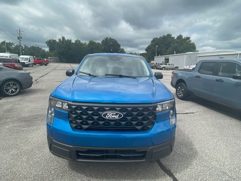 New 2025 Ford Maverick XL image 2