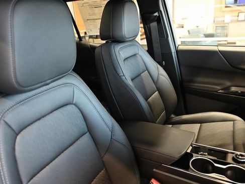 New 2026 Chevrolet Equinox LT w/ Convenience Package II image 8