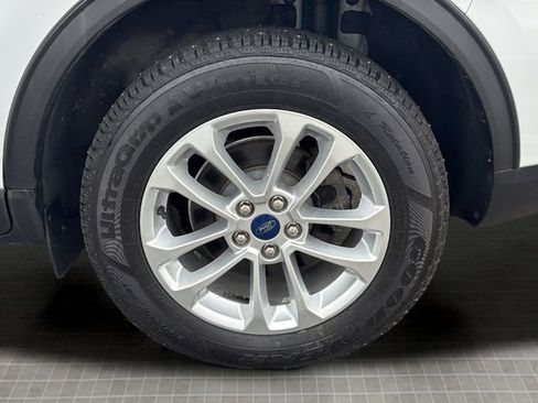 Used 2020 Ford Escape SE image 40