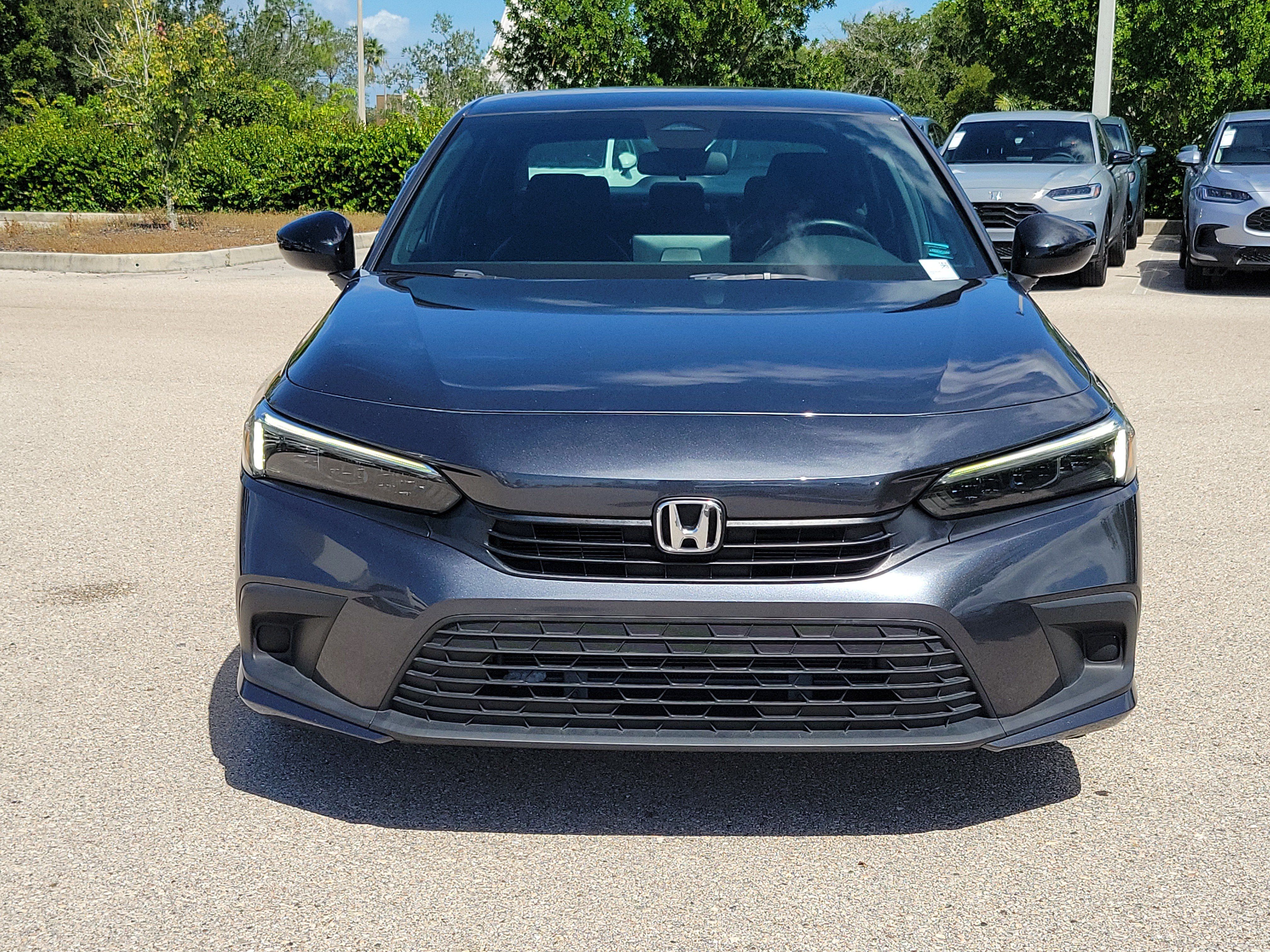 Used 2022 Honda Civic Sport image 2