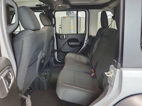 Used 2024 Jeep Wrangler Sport S image 22