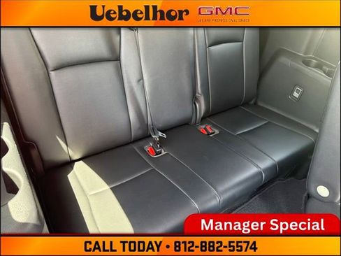 Used 2023 Toyota Highlander XLE FWD image 8