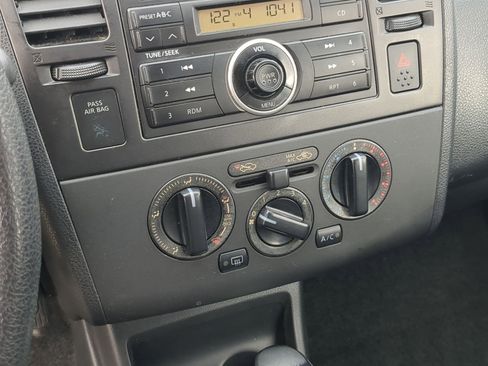 Used 2009 Nissan Versa 1.8 S w/ PWR Pkg image 16