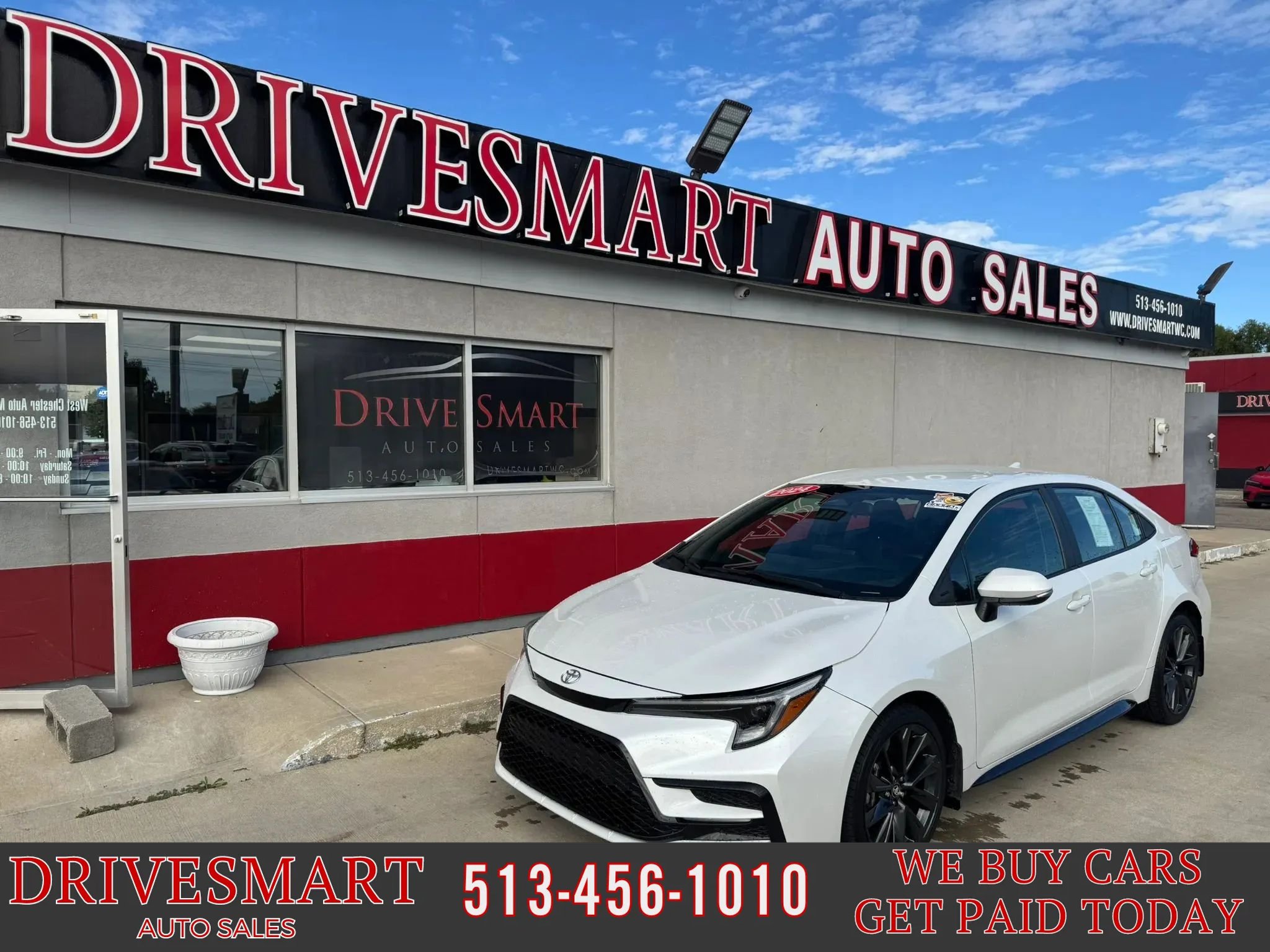 Used 2024 Toyota Corolla SE FWD image 1