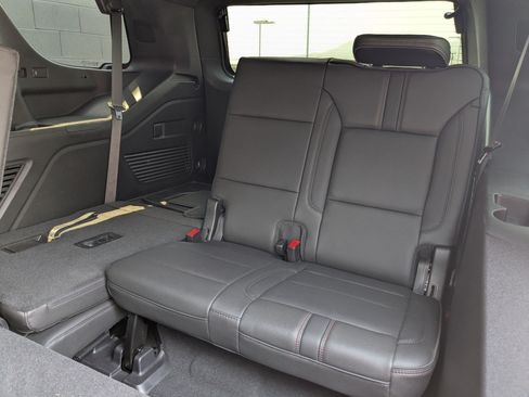Used 2021 Chevrolet Tahoe RST AWD/4WD image 28