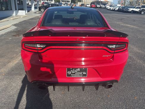 Used 2016 Dodge Charger SRT image 6