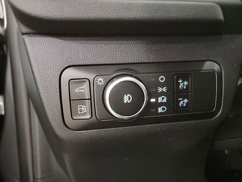 New 2025 Ford Escape SE w/ Class II Trailer Tow Package image 9