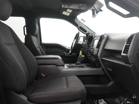 Used 2018 Ford F150 XLT w/ Equipment Group 302A Luxury image 12