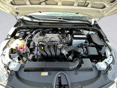 Used 2020 Toyota Corolla LE image 10