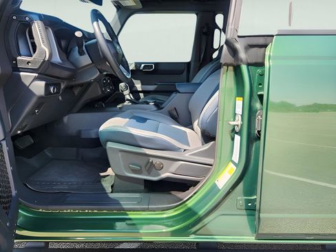 Used 2023 Ford Bronco Outer Banks image 16